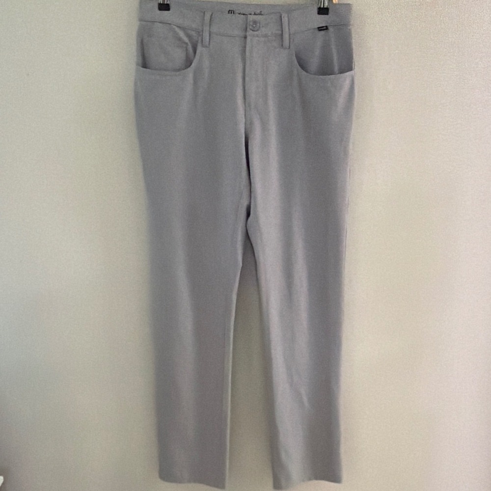 TravisMathew Men 32x32 Open To Close Golf Pants Light Grey Stretch Trousers